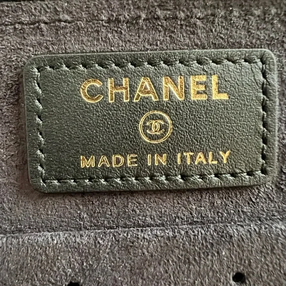 Chanel Caviar Vanity Jewelry case - Picture 10 of 11